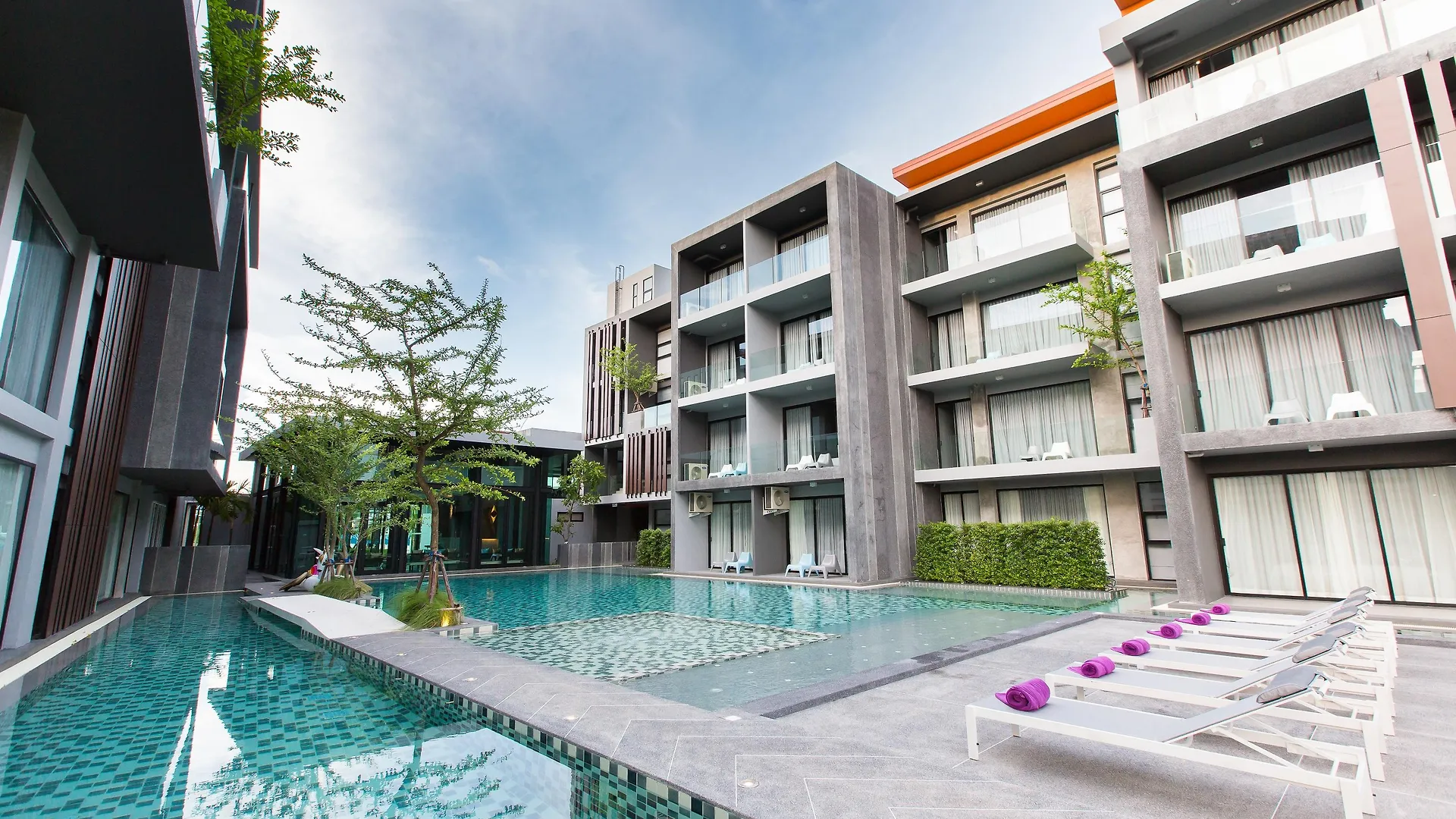 Nai Yang Beach Maya Phuket Airport Hotel-Naiyang Beach מלון