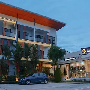 Hotel S2 Airport, Nai Yang Beach
