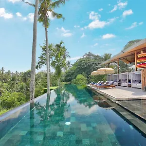 kaamala-resort-ubud.ubudhotelsnow.com/
