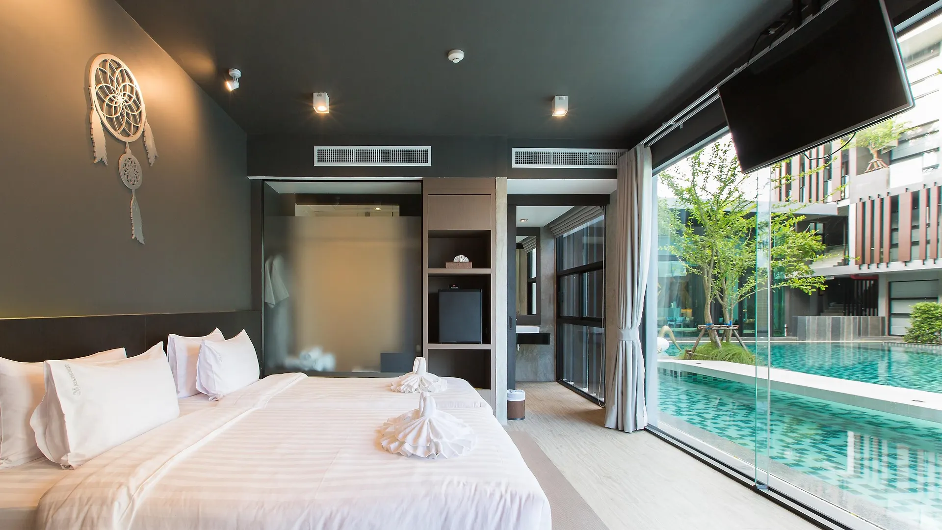 Hotell Maya Phuket Airport Hotel-Naiyang Beach Nai Yang Beach